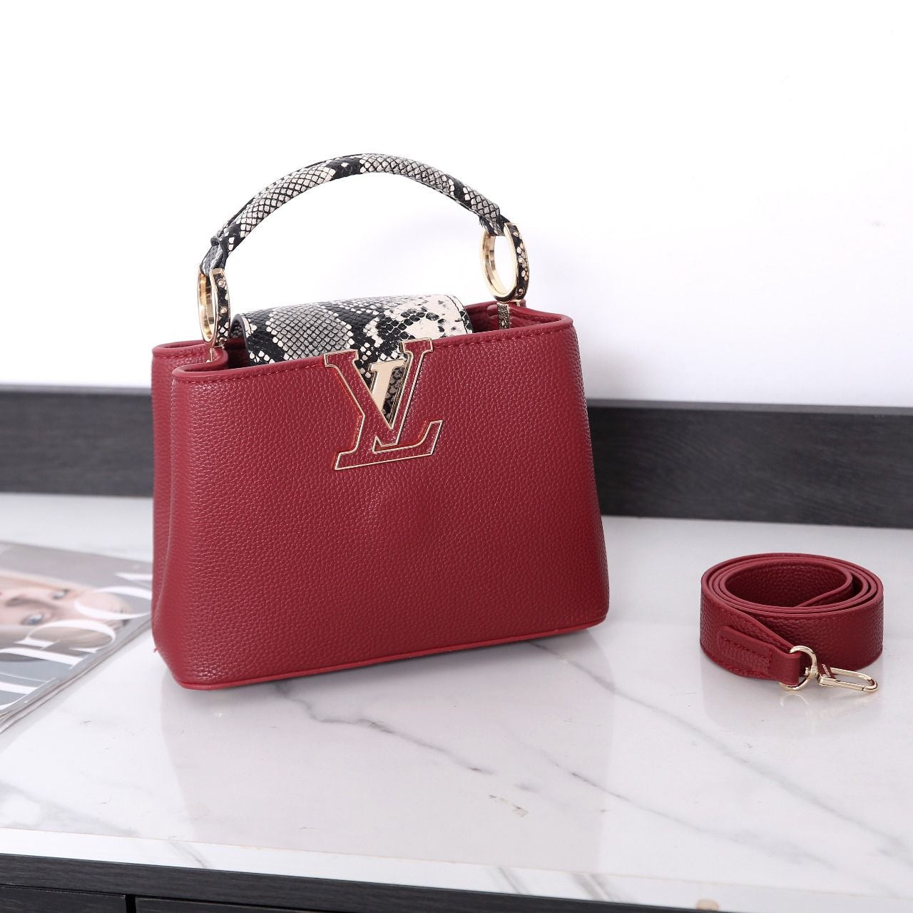 Louis Vuitton Bag | Ćapucines Taurillon Burgundy