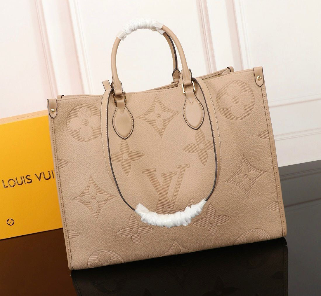 Louis Vuitton Bag | OnTheGo MM Tourterelle