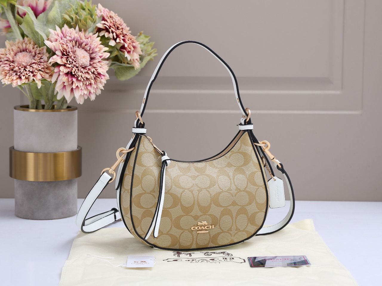 Coach Bag | Kleo Hobo Signature Canvas Walnut
